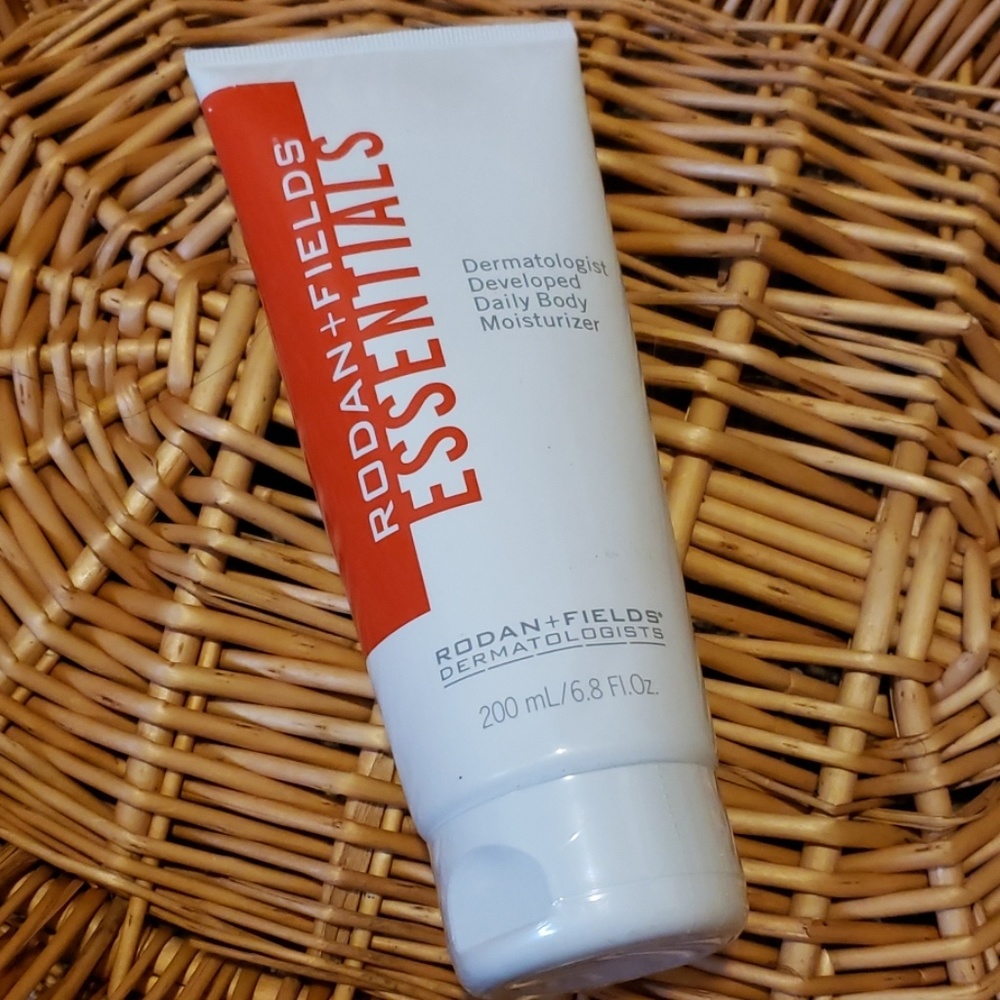 Rodan and Fields Daily Body Moisturizer 6.8 Fl. Oz
